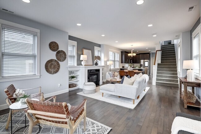 Foto del edificio - Gorgeous Craftsman Located in the Heart of...