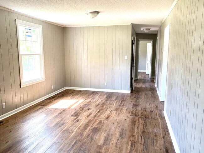 Foto del edificio - 512 Kellia Dr