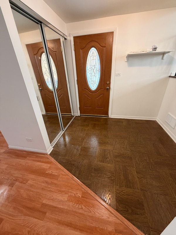 Building Photo - 9260 Dee Rd