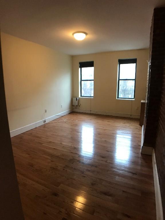 Foto del edificio - 212 Kingsland Ave