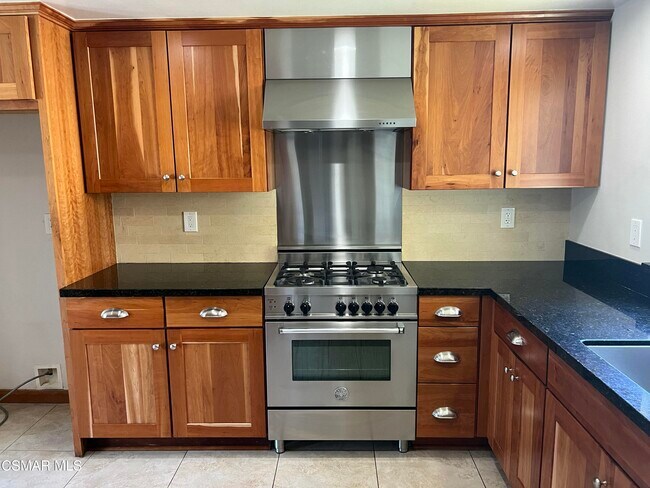 Foto del edificio - 176 Shamrock Ct