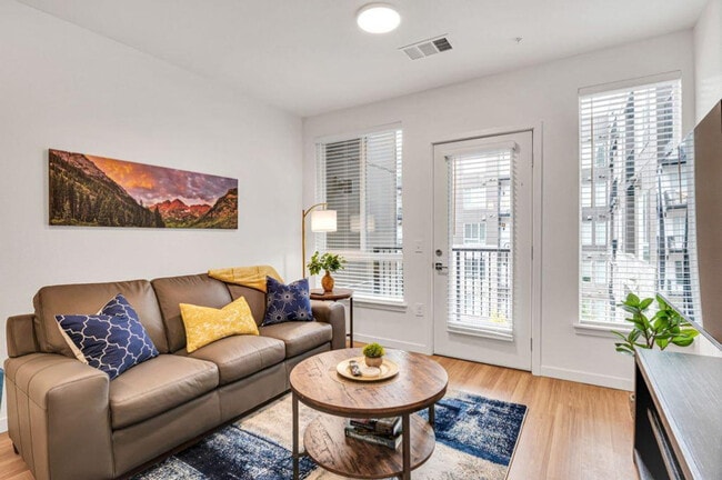 Building Photo - 13232 E 13th Pl