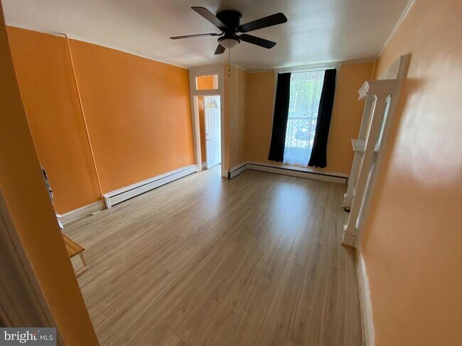 Foto del edificio - 613 E 30th St
