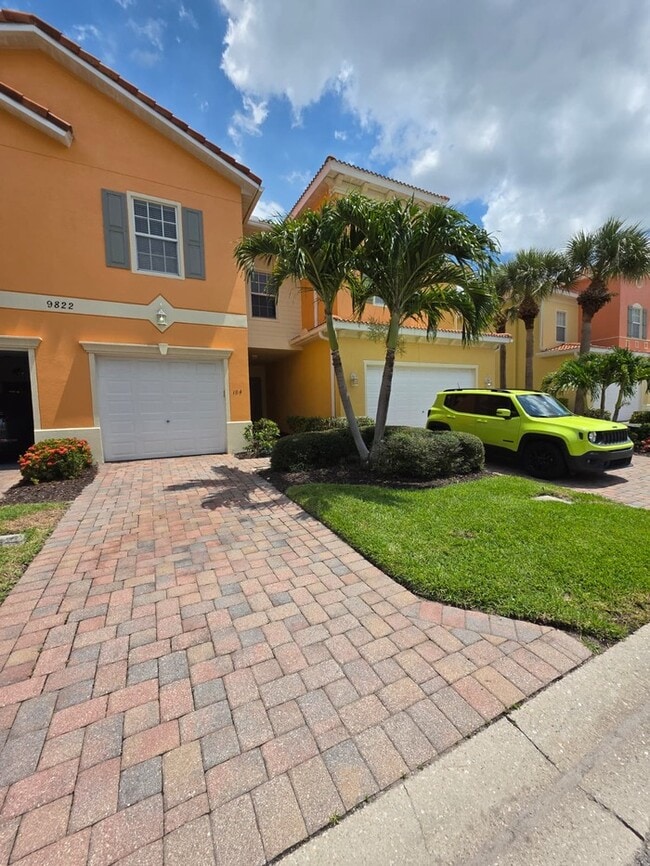 Building Photo - 9822 Quinta Artesa Way