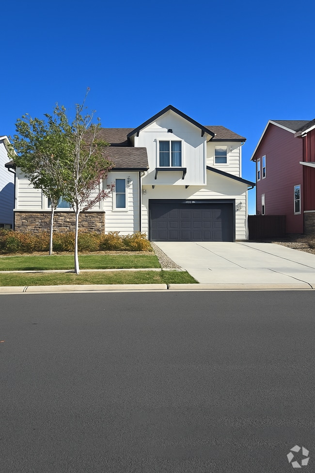 Building Photo - 17032 Melody Dr