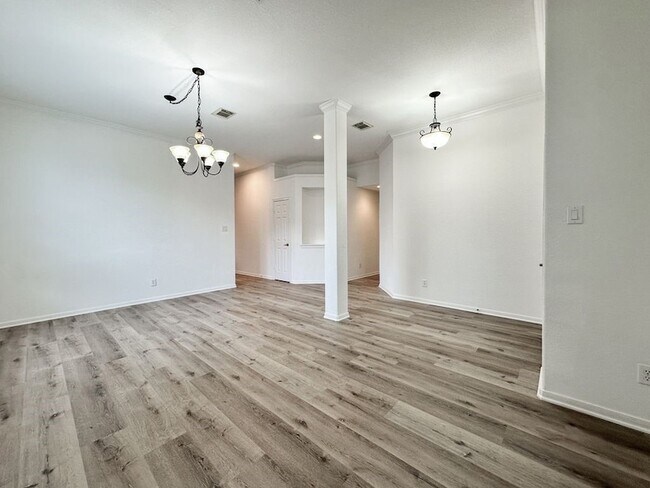 Foto del edificio - 73 E Montfair Blvd