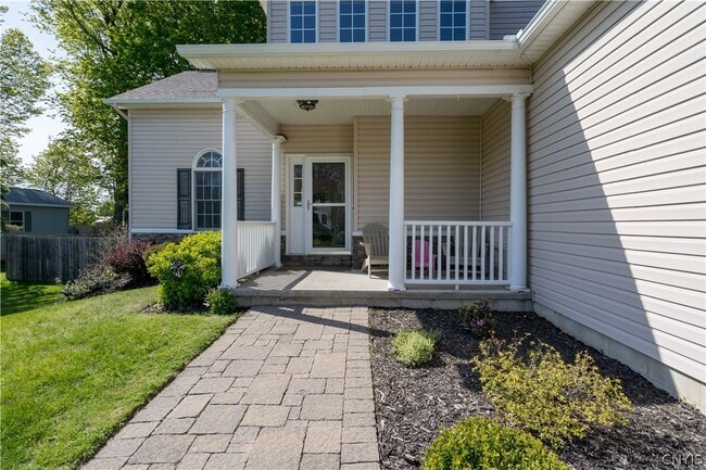 Foto del edificio - 117 MillCreek Ln