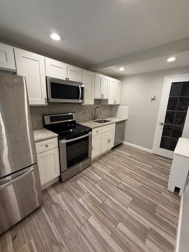Foto del edificio - 2633 E Monmouth St
