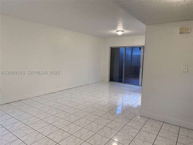 Foto del edificio - 12372 SW 52nd St