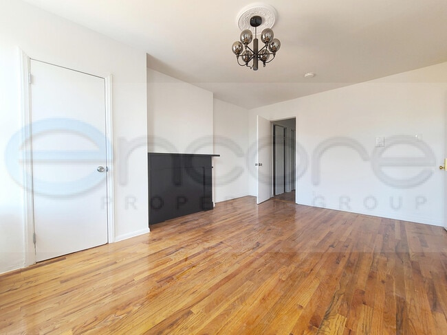 Foto del edificio - 250 Stuyvesant Ave