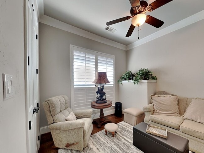 Photo - STUNNING HOME IN NRH!