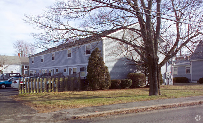 Building Photo - 70 Winter St