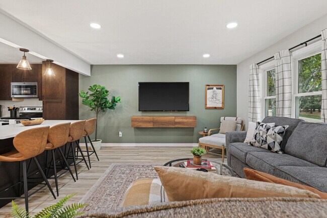 Foto del edificio - 6090 Rattman Rd