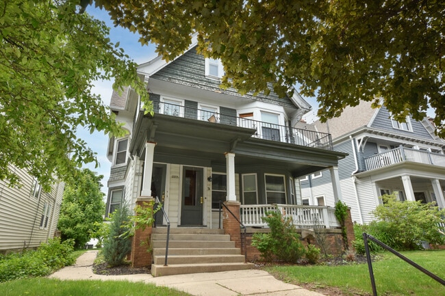 Building Photo - 2853 N Murray Ave