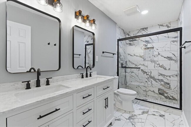 Foto del edificio - 2696 Greentree Dr SE