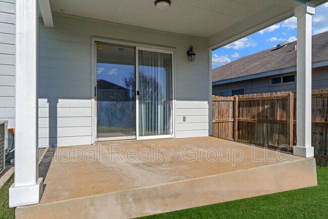 Foto del edificio - 3534 Wood Well