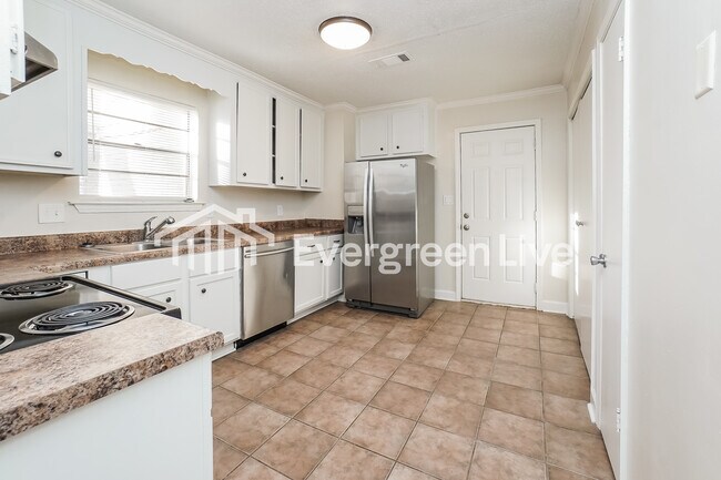 Foto del edificio - 414 Shenandoah Rd N