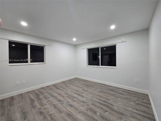 Foto del edificio - 55 E 4th St