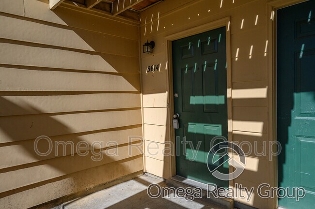 Foto del edificio - 3614 Castle Ridge Rd