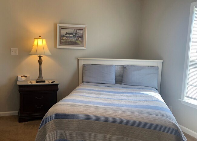 Suite Master con baño y vestidor - 603 Avondale Rd