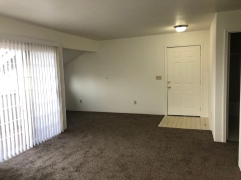 Foto del edificio - 2149 NW Heidi Ln