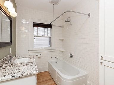 Building Photo - 1438 48th St