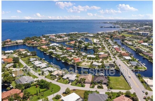 Foto del edificio - 174 Gulfview Rd