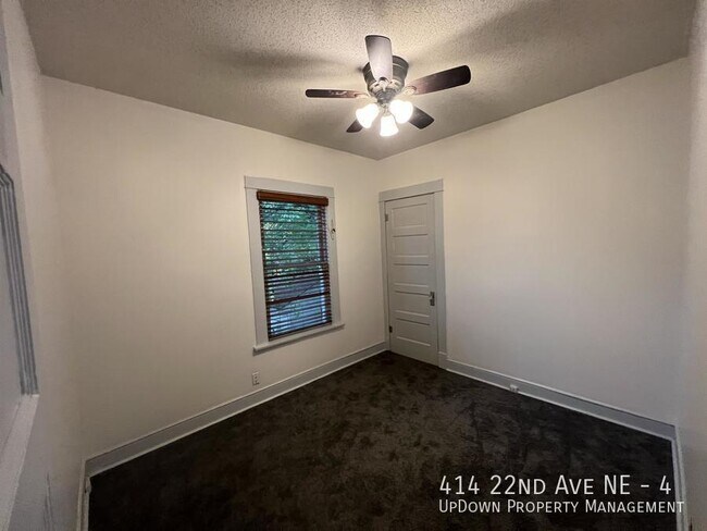 Foto del edificio - 414 22nd Ave NE