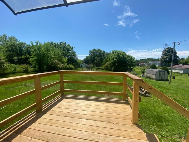 Building Photo - 1705 Creason Drive; Maryville TN  37801