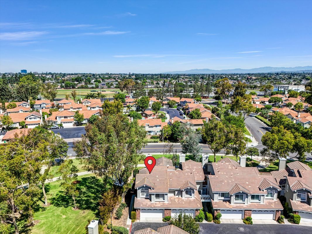 Foto principal - 13635 Almond St