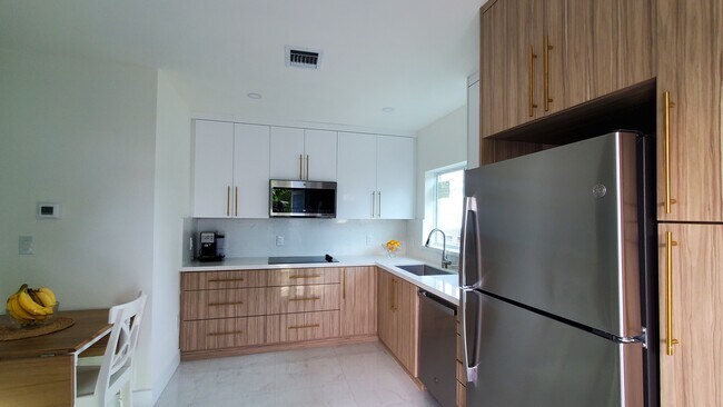 Building Photo - 1361 SW 58th Ave