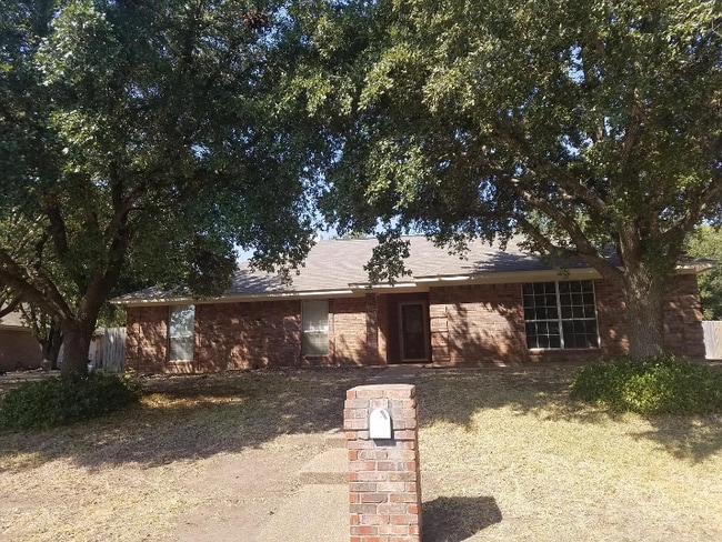 Building Photo - 1125 Dendron Dr