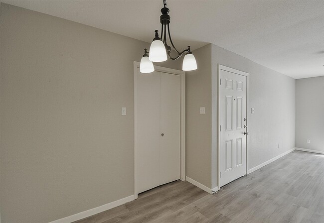 Building Photo - 12955 Woodforest Blvd