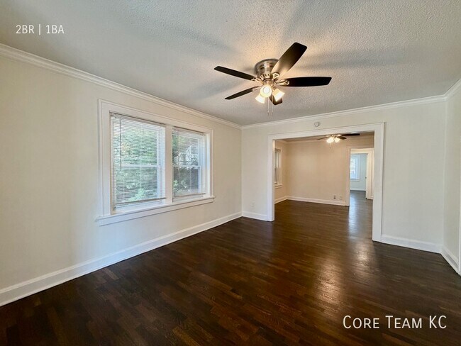 Building Photo - 4327 Mercier St