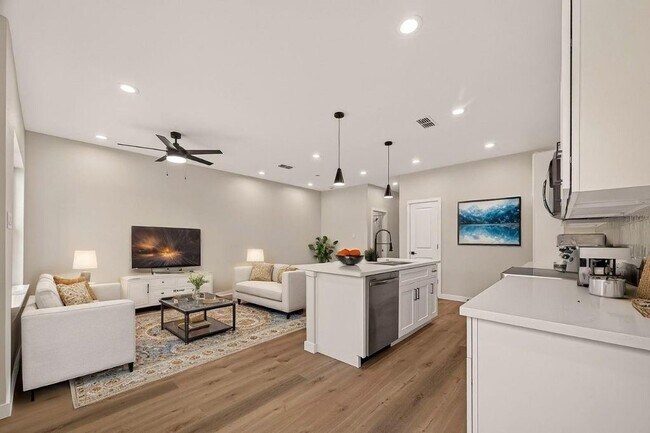 Foto del edificio - 5408 Fairchild St