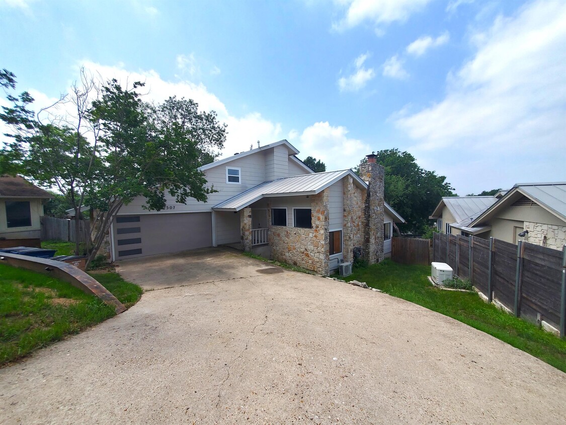 Primary Photo - 2507 Mountain View Dr