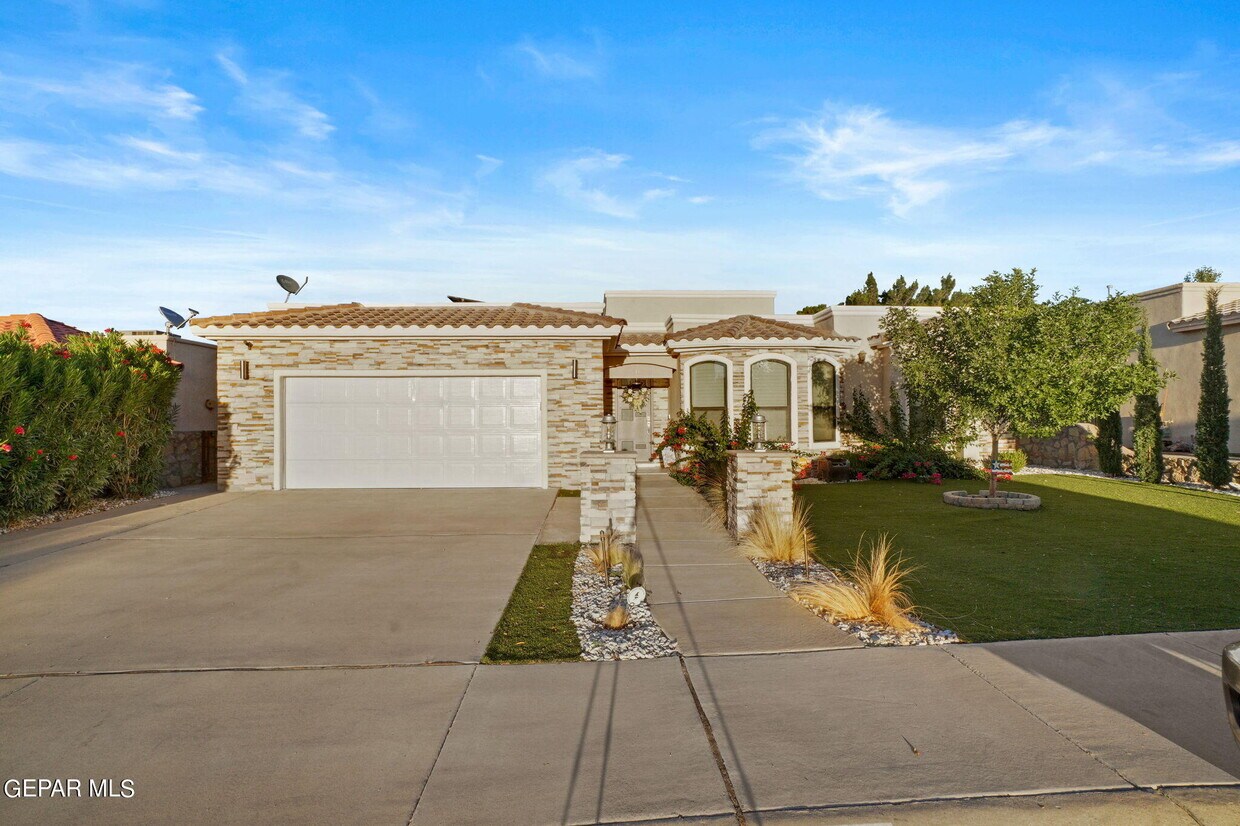 132 Apache Brave St, Santa Teresa, NM 88008 House Rental in Santa