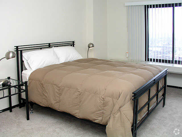 Bedroom - Cedar River Tower Apartments