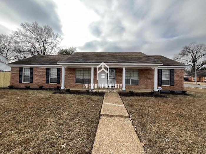 Primary Photo - 4975 Fairbrook - $500 OFF FIRST MONTH'S RENT!