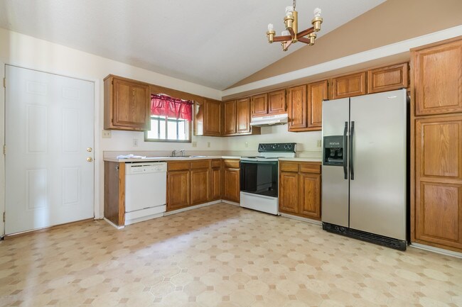 Foto del edificio - 772 Pinewood Dr