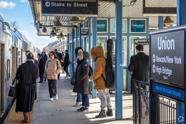 Union Township is well connected via rail line, with New York City being a 40 minute trip away.