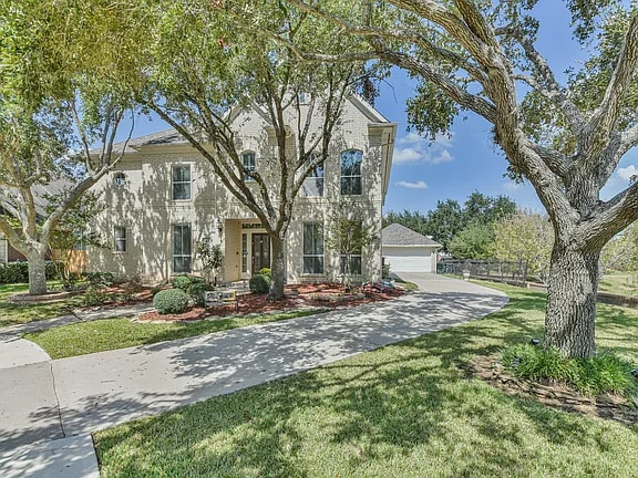 Building Photo - 2502 Bridge Hampton Way