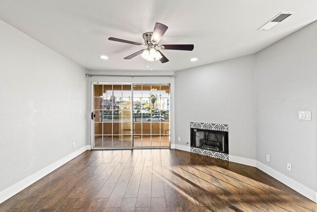Building Photo - 2200 S Fort Apache Rd