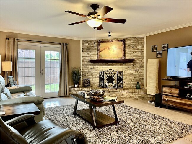 Foto del edificio - 15542 Earlport Cir
