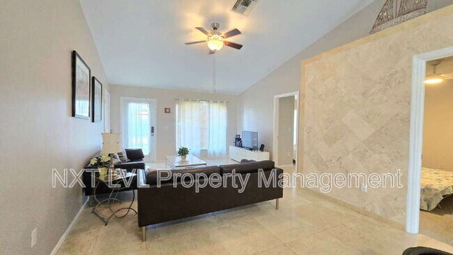 Foto del edificio - 4022 SW 12th Pl