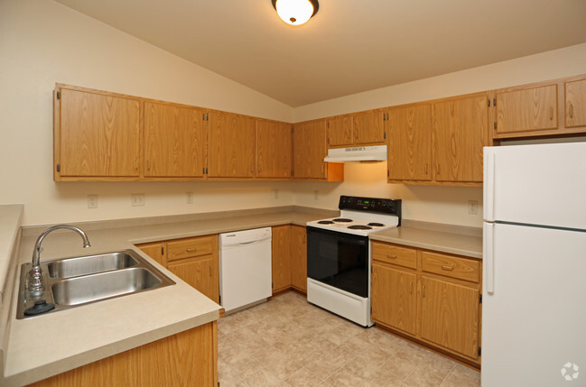 Kitchen - Charlotte Court Apartments