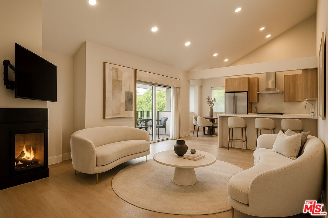 Foto principal - 3750 Glendon Ave