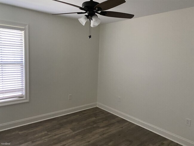 Foto del edificio - 3 br, 2 bath House - 104 Ogilsvie Street