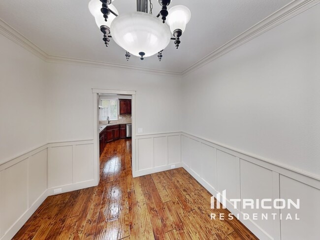 Building Photo - 14718 SE Badger Creek Rd