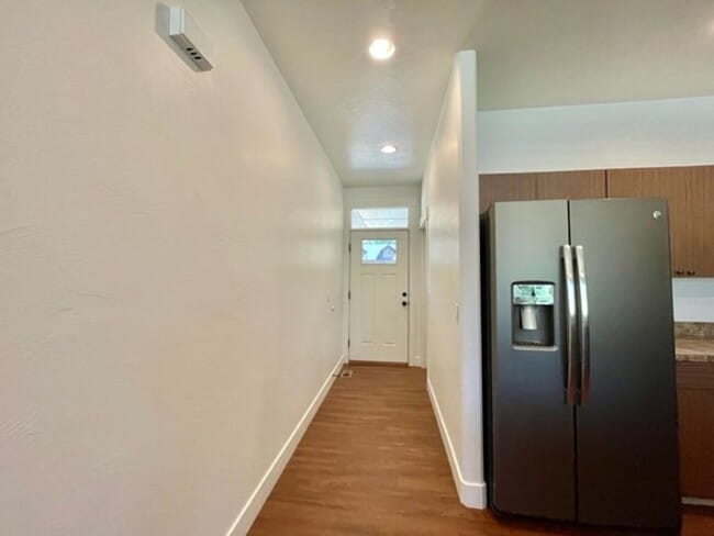 Foto del edificio - Beautiful 3BR/2BA Townhome Near Lake Pagos...